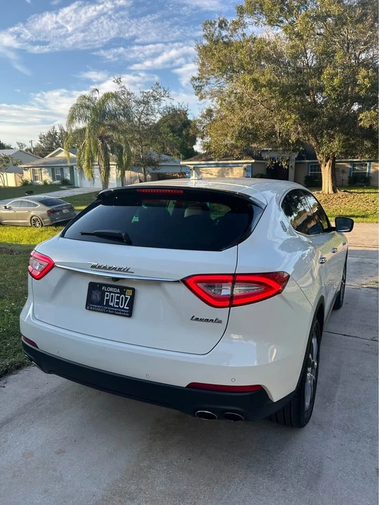 2017 Maserati Levante - Image 8 of 9