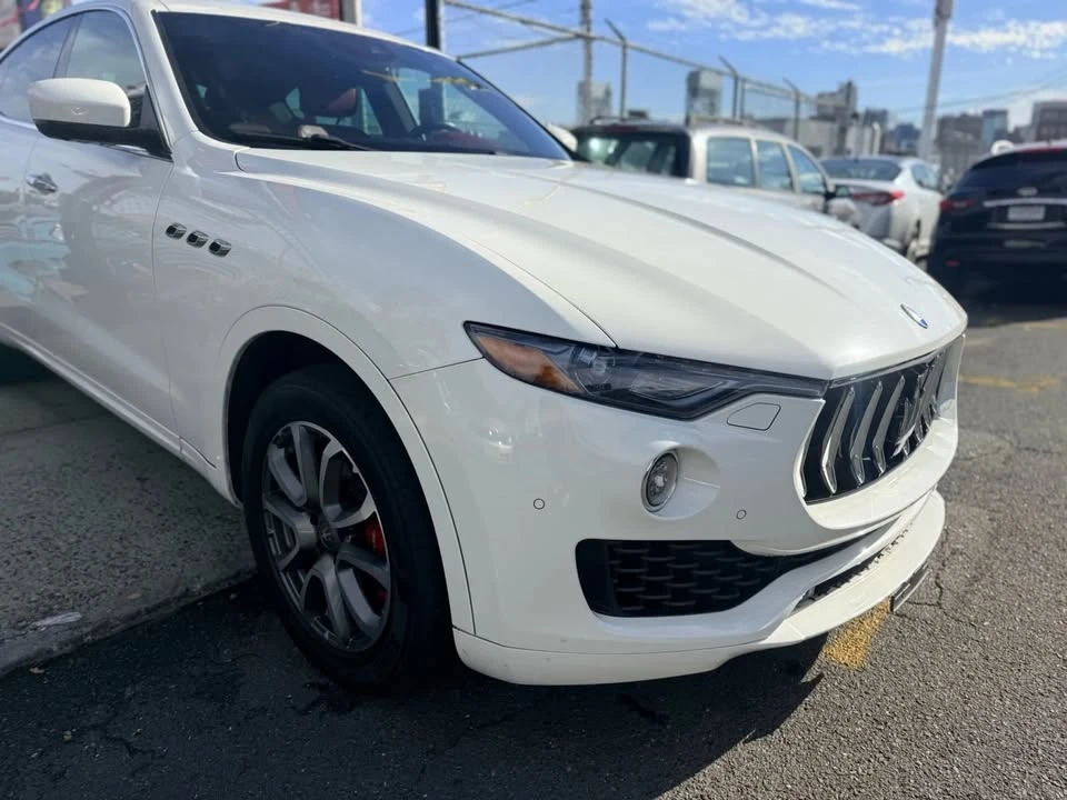 2017 Maserati Levante - Image 17 of 20