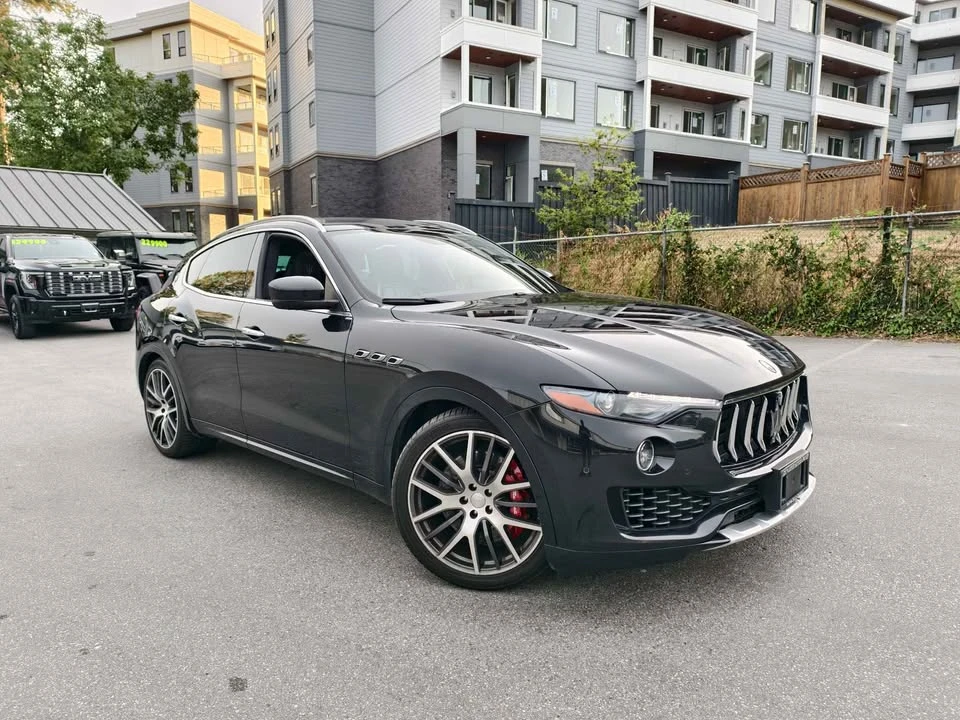 2017 Maserati Levante - Image 2 of 15