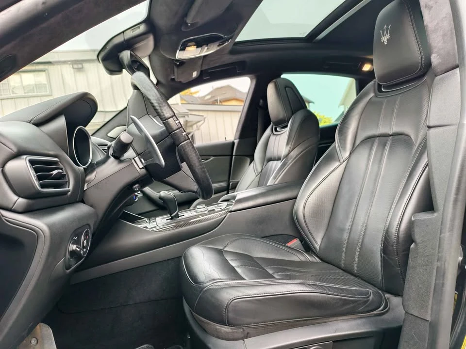 2017 Maserati Levante - Image 8 of 15