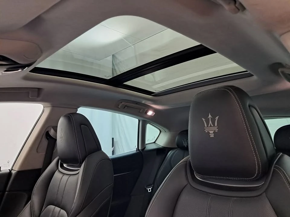 2017 Maserati Levante - Image 9 of 18