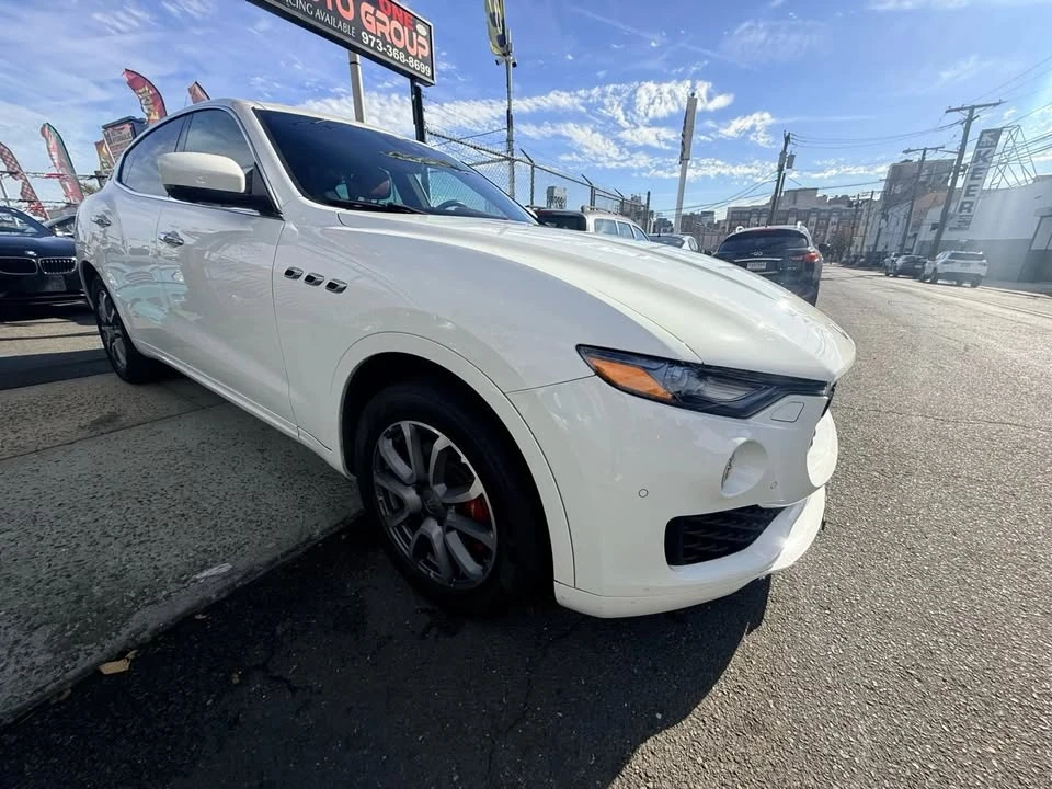 2017 Maserati Levante - Image 3 of 20