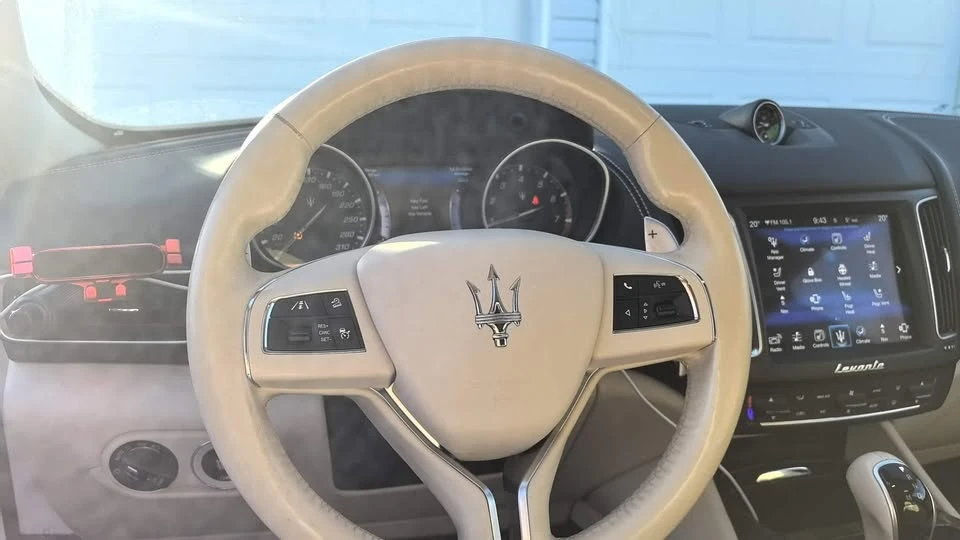 2017 Maserati Levante - Image 8 of 10