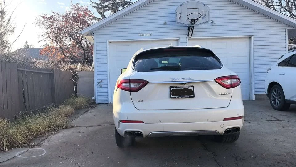 2017 Maserati Levante - Image 3 of 10