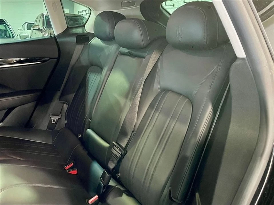 2017 Maserati Levante - Image 19 of 20