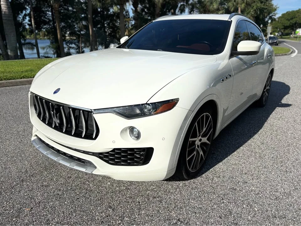 2017 Maserati Levante - Image 2 of 16