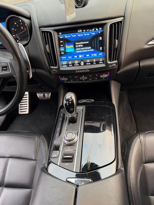 2017 Maserati Levante - Image 17 of 20