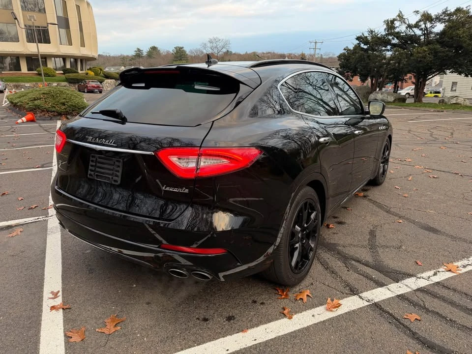 2017 Maserati Levante - Image 4 of 20