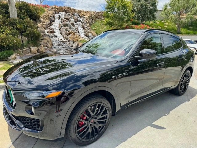 2017 Maserati Levante - Image 4 of 9