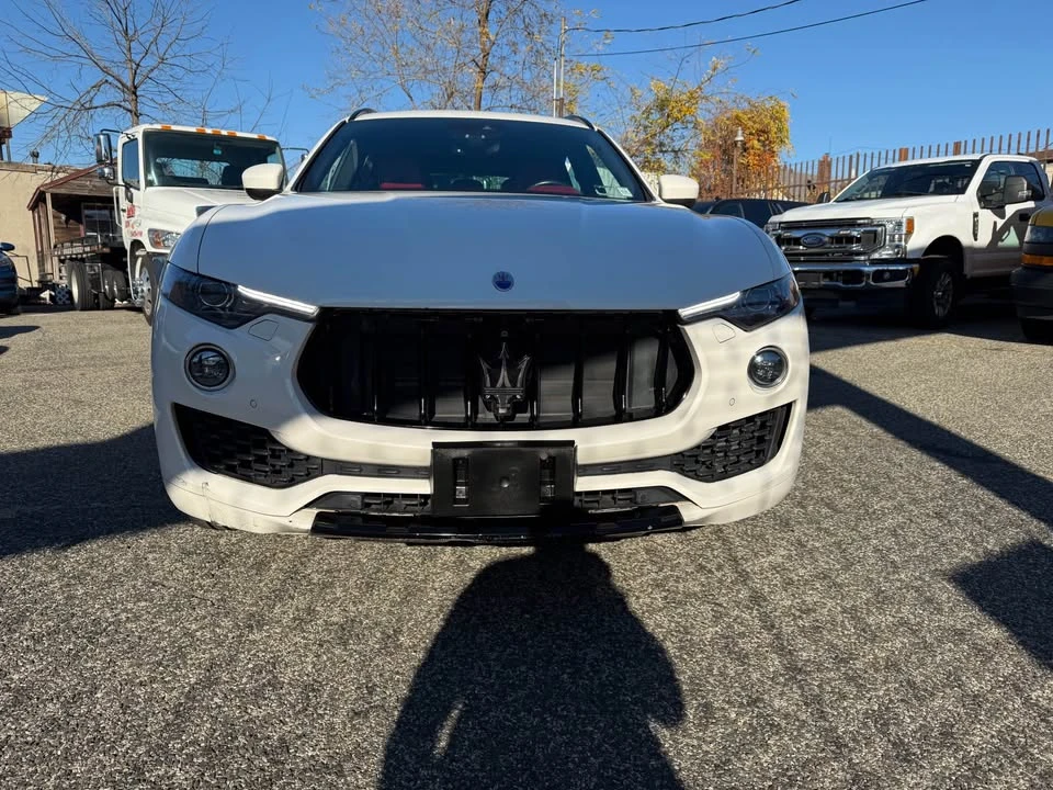 2017 Maserati Levante - Image 2 of 16