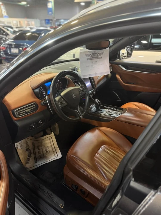 2017 Maserati Levante - Image 3 of 6