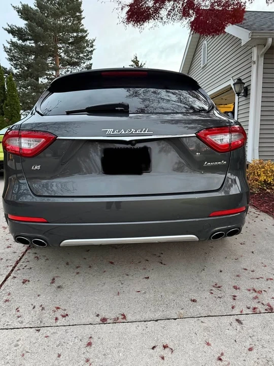 2017 Maserati Levante - Image 12 of 12