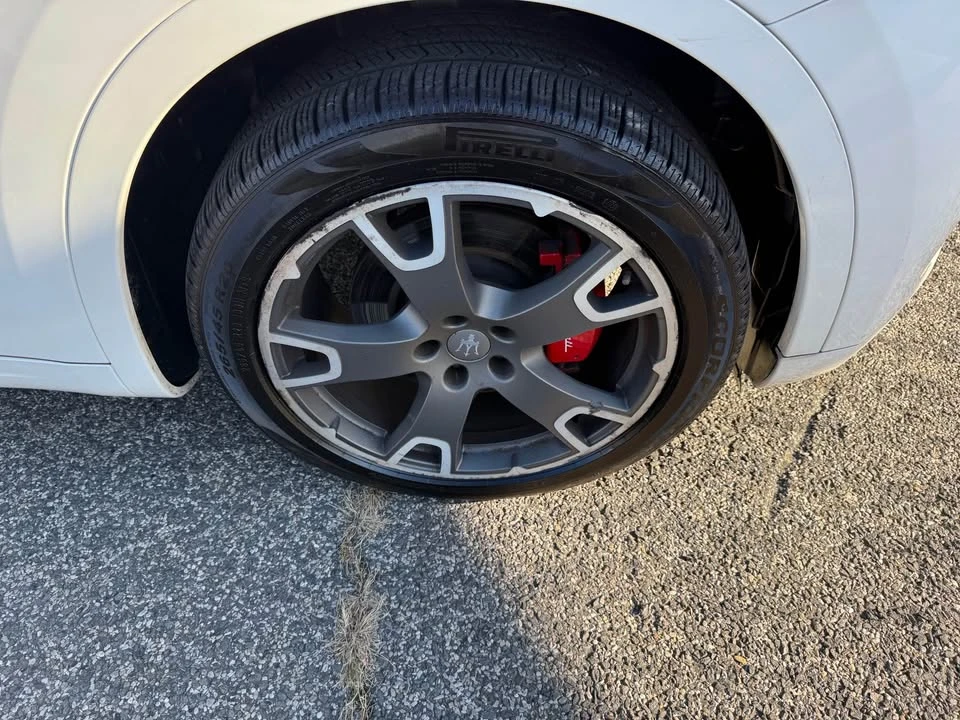 2017 Maserati Levante - Image 11 of 16