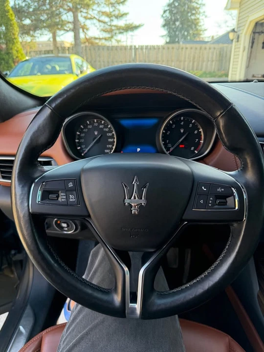 2017 Maserati Levante - Image 2 of 12