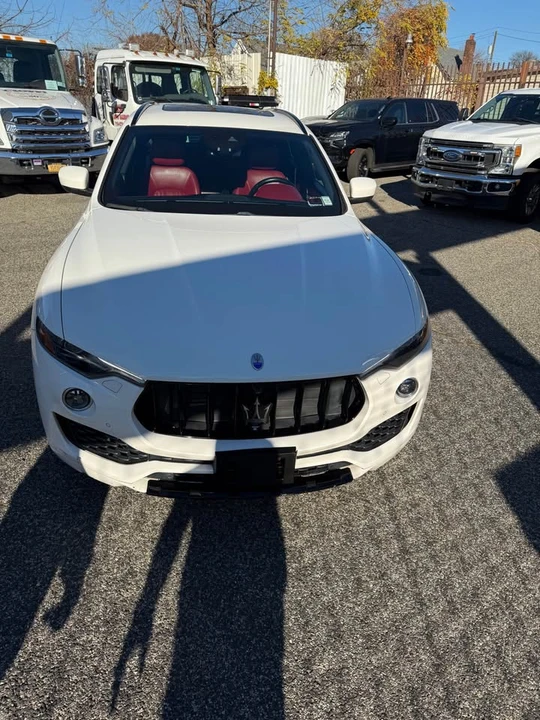 2017 Maserati Levante - Image 3 of 16