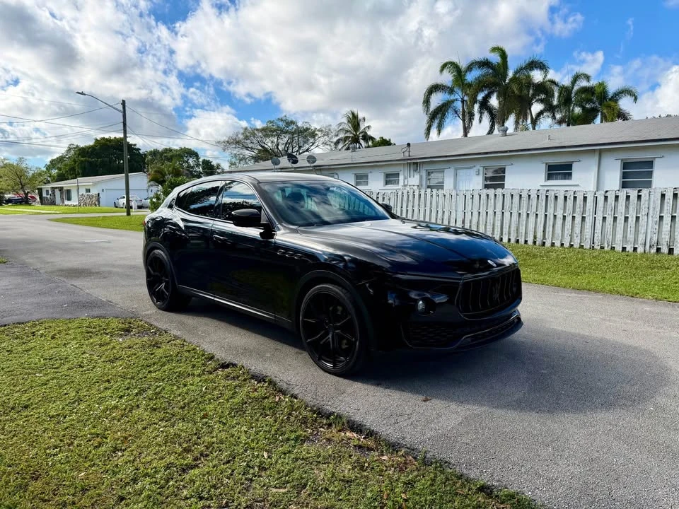 2017 Maserati Levante - Image 2 of 13