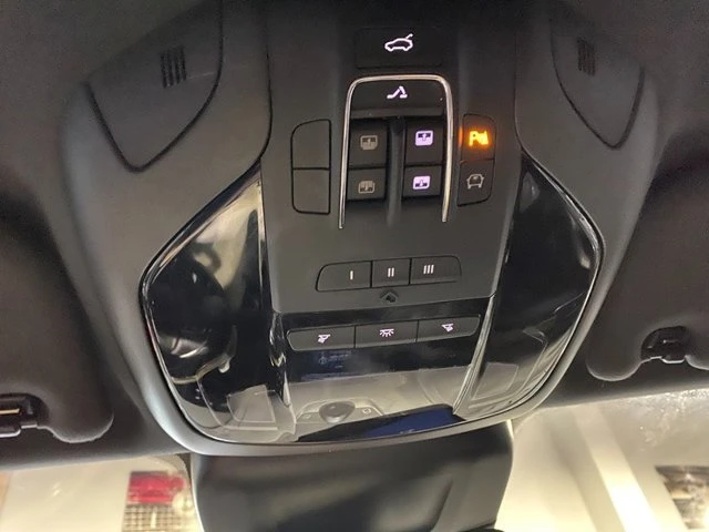 2017 Maserati Levante - Image 19 of 20