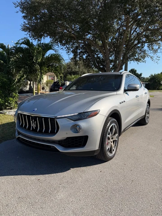 2017 Maserati Levante - Image 2 of 10