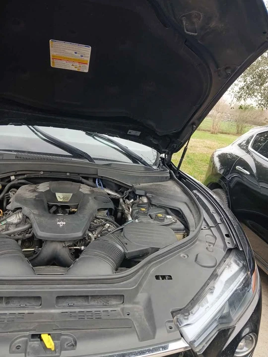 2017 Maserati Levante - Image 2 of 20