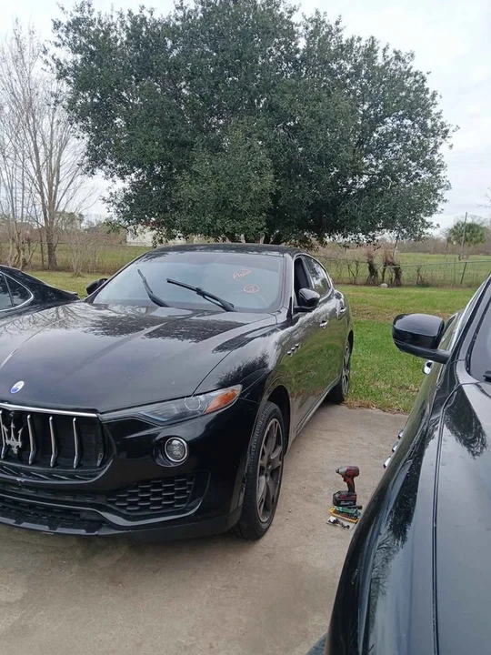 2017 Maserati Levante - Image 7 of 20