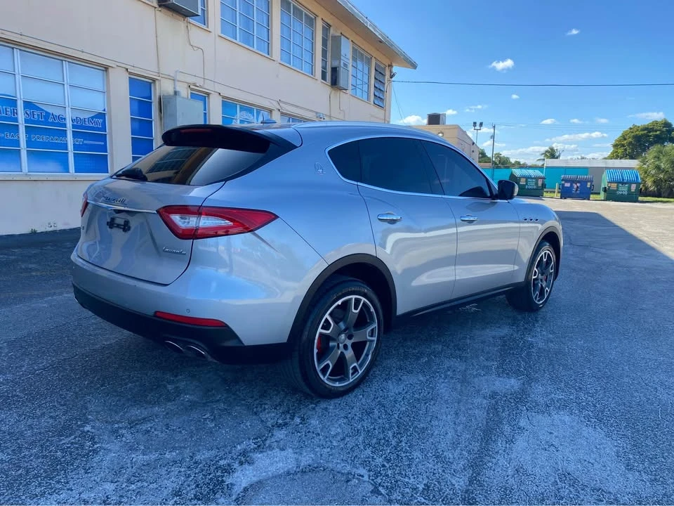 2017 Maserati Levante - Image 3 of 8
