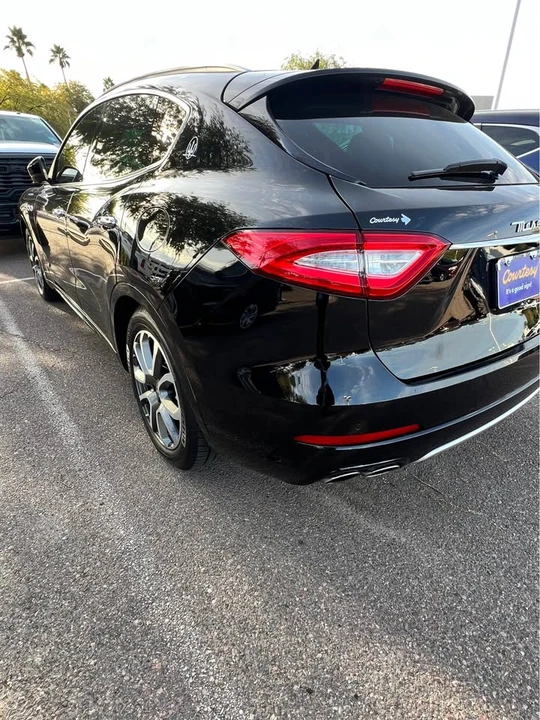 2017 Maserati Levante - Image 7 of 8