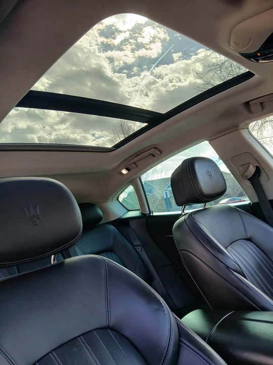 2017 Maserati Levante - Image 5 of 11