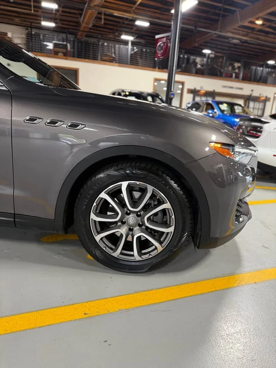 2017 Maserati Levante - Image 3 of 11
