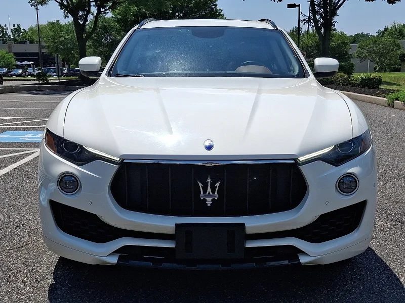 2017 Maserati Levante - Image 2 of 10