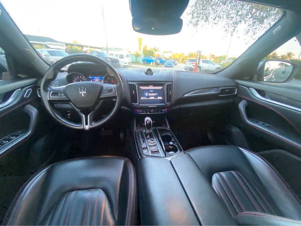 2017 Maserati Levante - Image 7 of 10