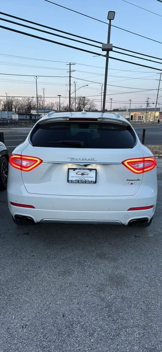 2017 Maserati Levante - Image 5 of 16