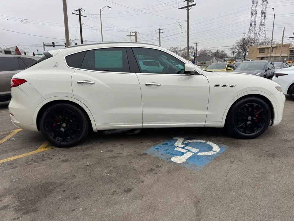 2017 Maserati Levante - Image 4 of 20