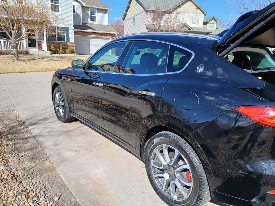 2017 Maserati Levante - Image 8 of 9