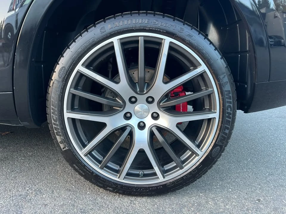 2017 Maserati Levante - Image 9 of 20