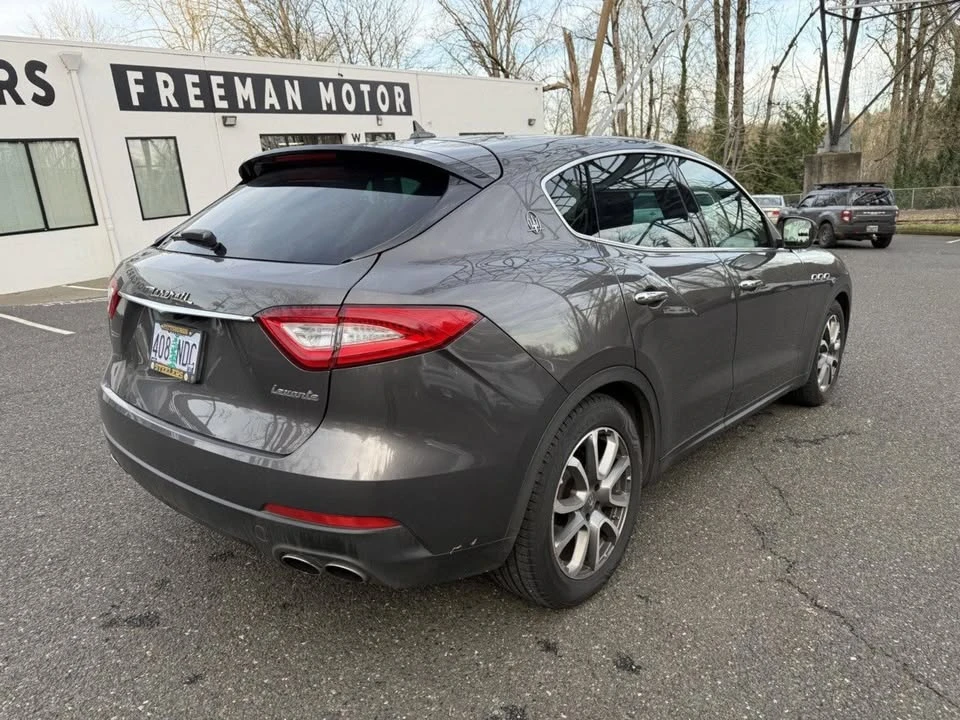 2017 Maserati Levante - Image 8 of 13
