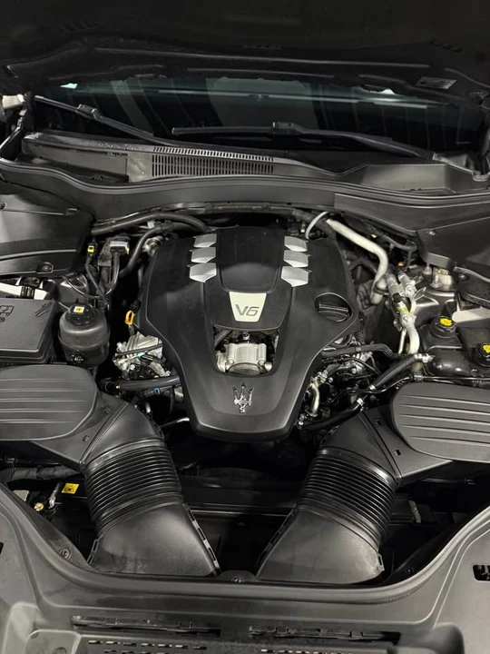 2017 Maserati Levante - Image 11 of 11
