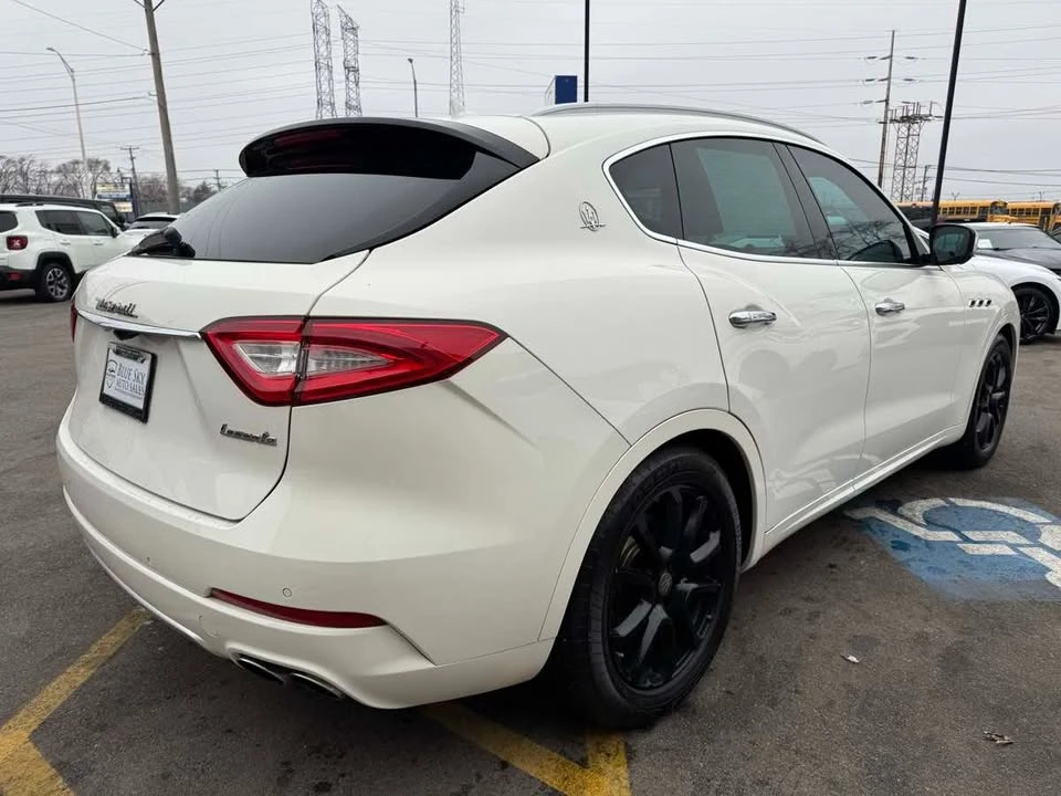 2017 Maserati Levante - Image 5 of 20