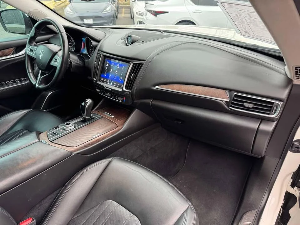 2017 Maserati Levante - Image 15 of 20
