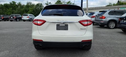 2017 Maserati Levante - Image 8 of 20