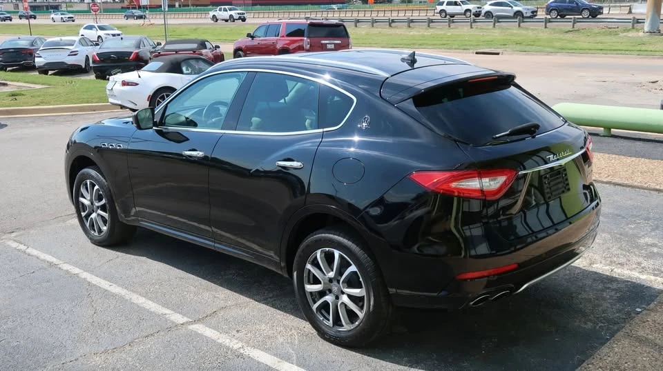 2017 Maserati Levante - Image 10 of 20