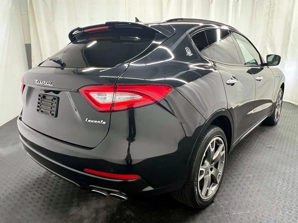 2017 Maserati Levante - Image 7 of 10
