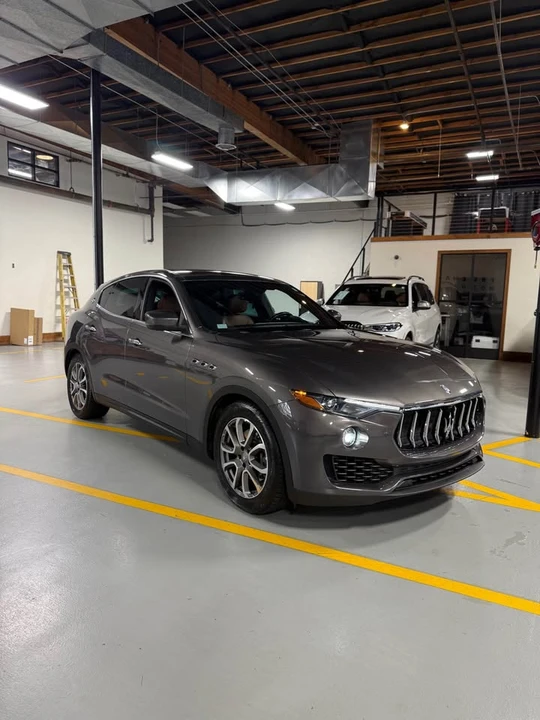 2017 Maserati Levante - Image 2 of 11