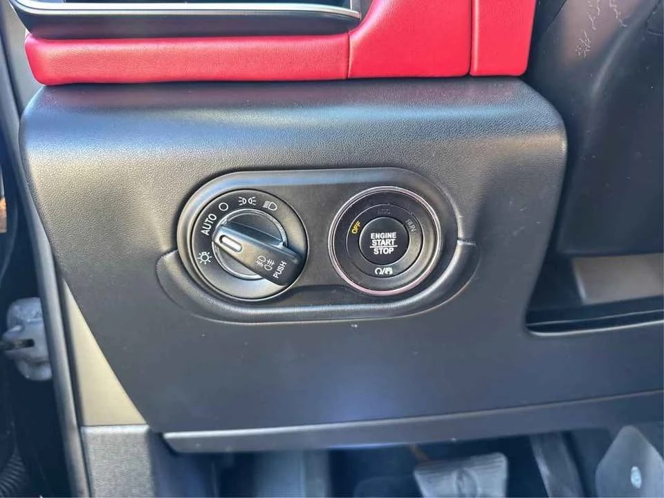 2017 Maserati Levante - Image 16 of 19