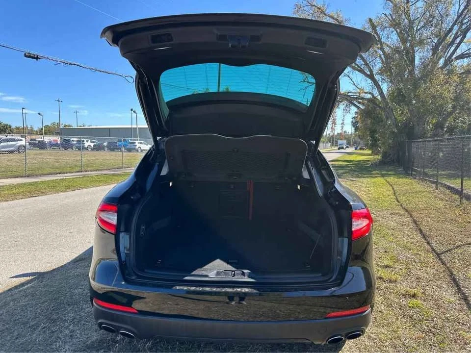 2017 Maserati Levante - Image 11 of 19