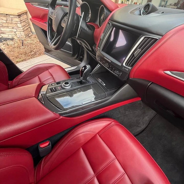 2017 Maserati Levante - Image 10 of 10