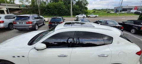 2017 Maserati Levante - Image 11 of 20