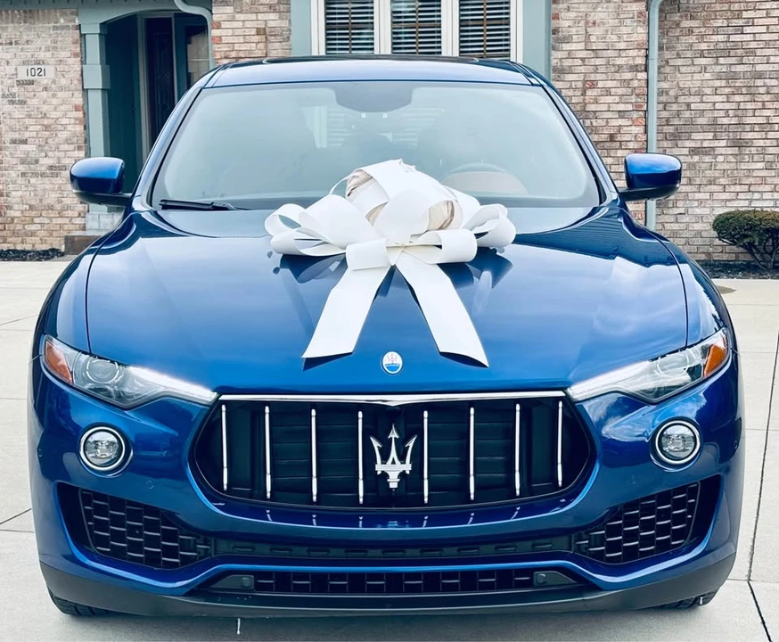 2017 Maserati Levante - Image 8 of 19