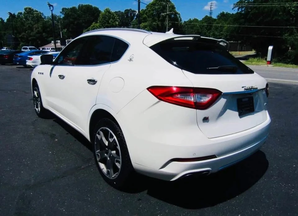2017 Maserati Levante - Image 2 of 9