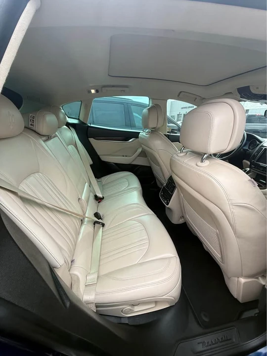 2017 Maserati Levante - Image 6 of 6