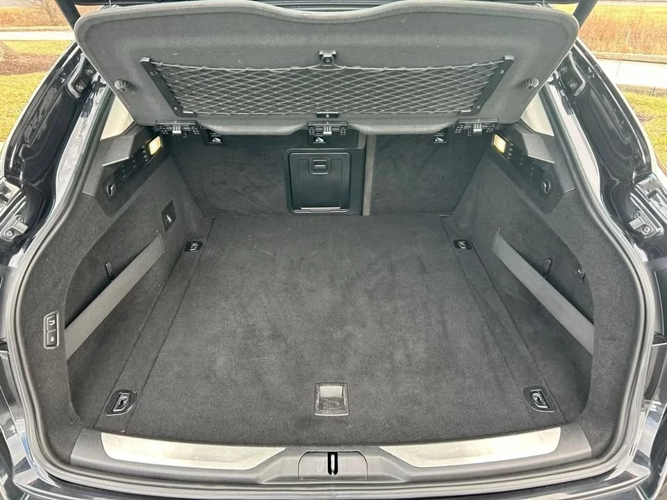 2017 Maserati Levante - Image 8 of 17